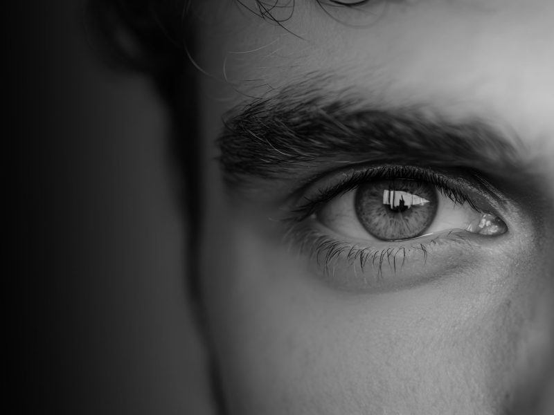 MALECOR_eye_sw_1006930886