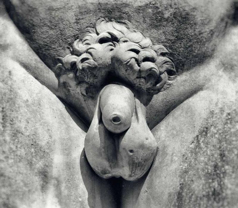 malecor_penis_statue_101154609